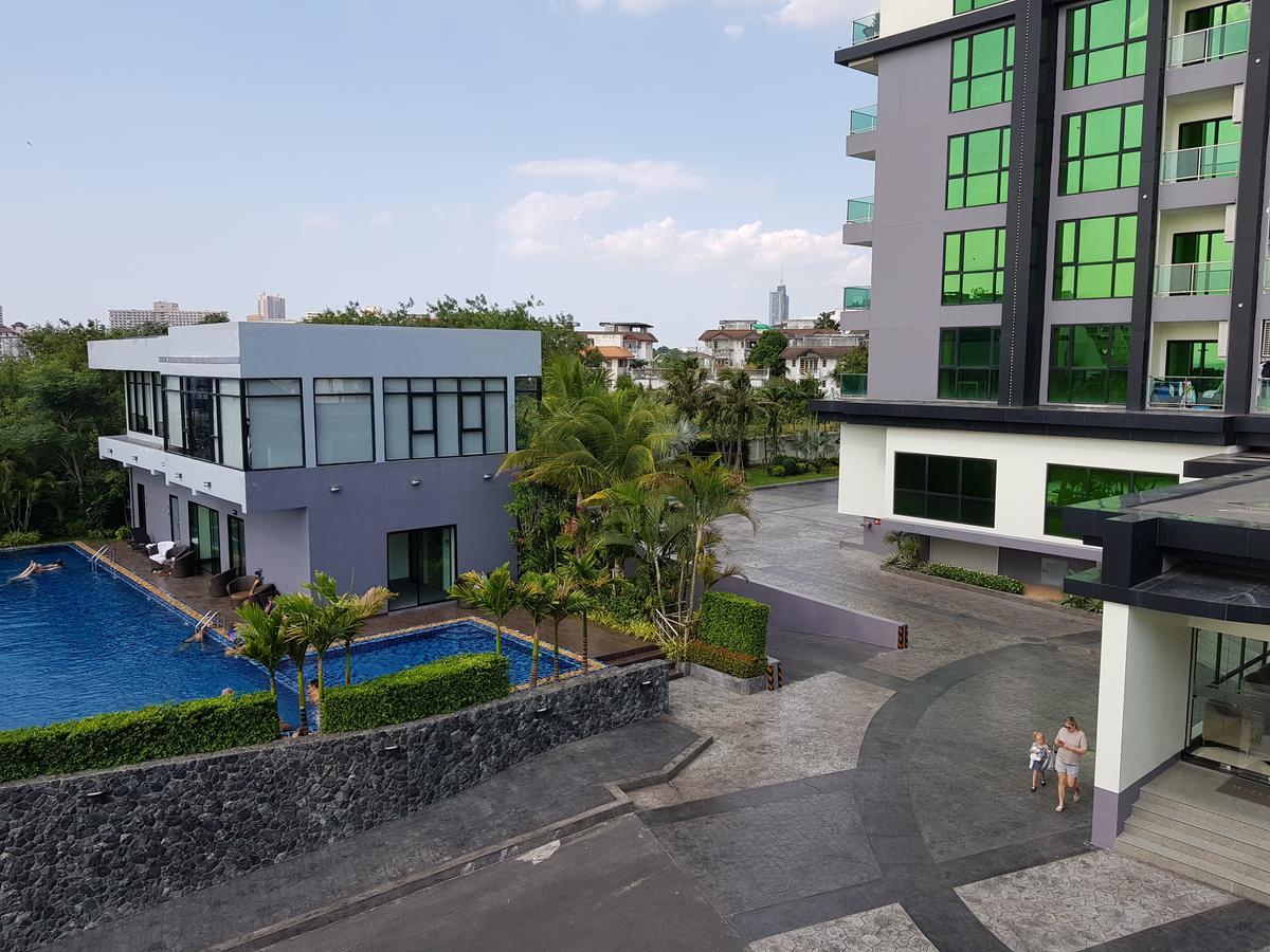 Dusit Grand Condo View Jomtien Beach Exterior foto
